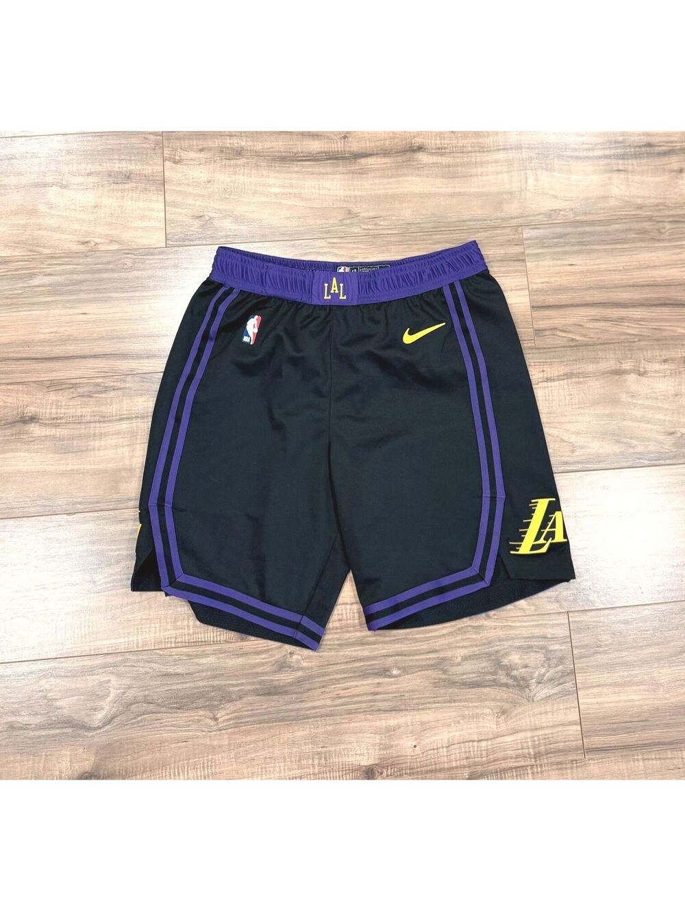 Los Angeles Lakers Team Issued 2023/24 City Edition Nike VaporKnit Shorts 40R